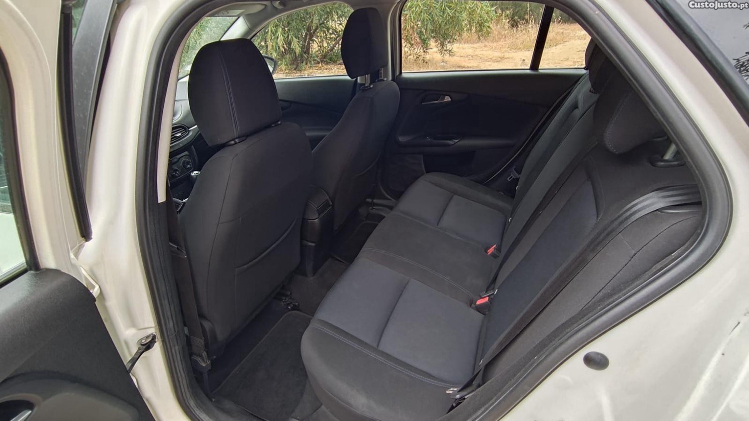 Fiat Tipo 1.3 Diesel "COMO NOVO"-Verdadeiro Achado! — fotografia 5