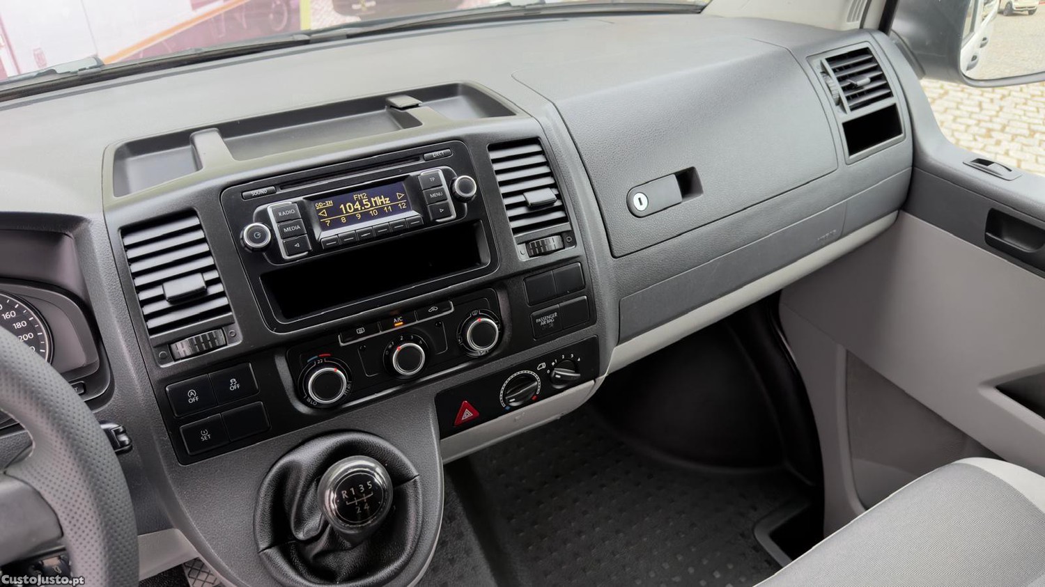 Volkswagen Transporter 2.0 TDi 114 CD L.Extra BlueMotion — fotografia 3