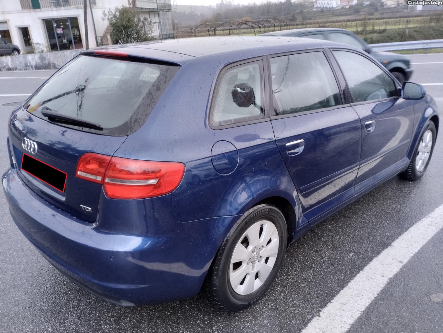 Audi A3 Sportback 1.6 TDI 105cv Attraction c/ Garantia — fotografia 20