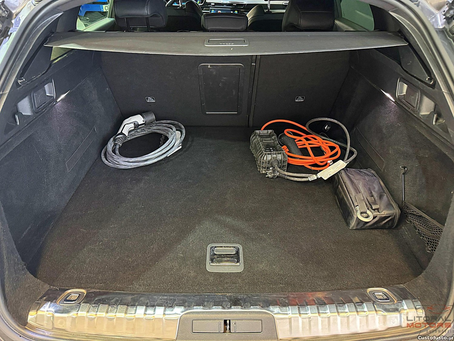 Peugeot 508 SW 1.6 Hybrid Allure e-EAT8 — fotografia 16