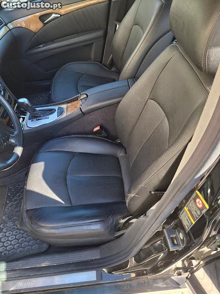 Mercedes-Benz E 320 CDi Avangarde — fotografia 14