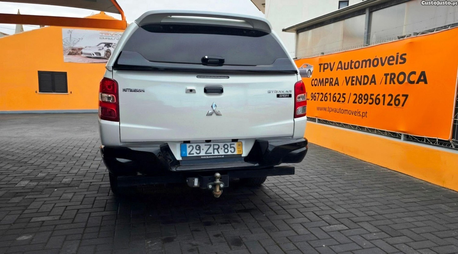 Mitsubishi L200 2.4 DI-D CD Intense Sportbox Strakar 4WD — fotografia 7