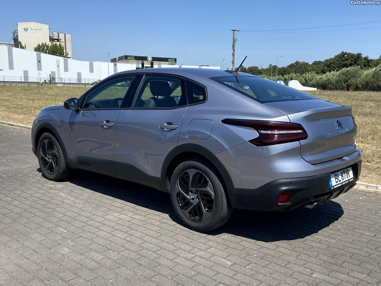 Citroën C4 X 1.2 PureTech Plus EAT8 — fotografia 18