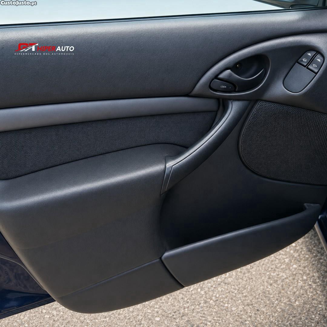 Ford Focus 1.6 Trend — fotografia 9