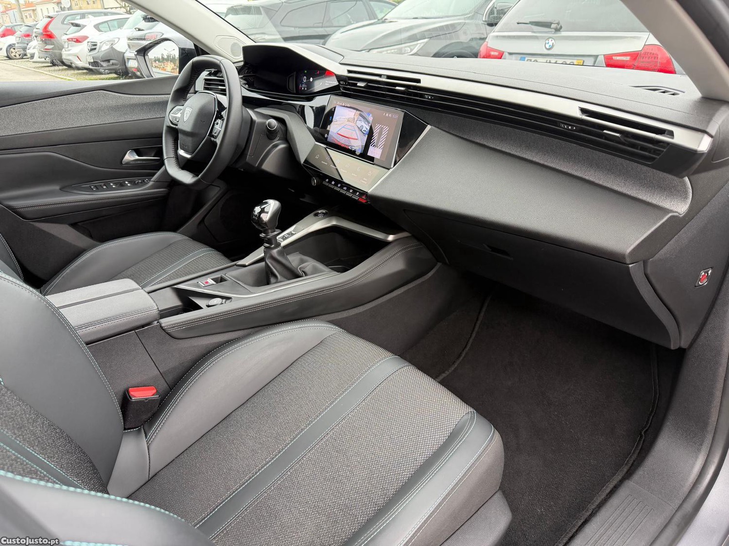 Peugeot 308 1.2 PureTech Allure — fotografia 12