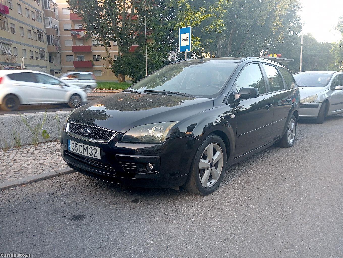 Ford Focus 1.6 Tdci 110cv — fotografia 11