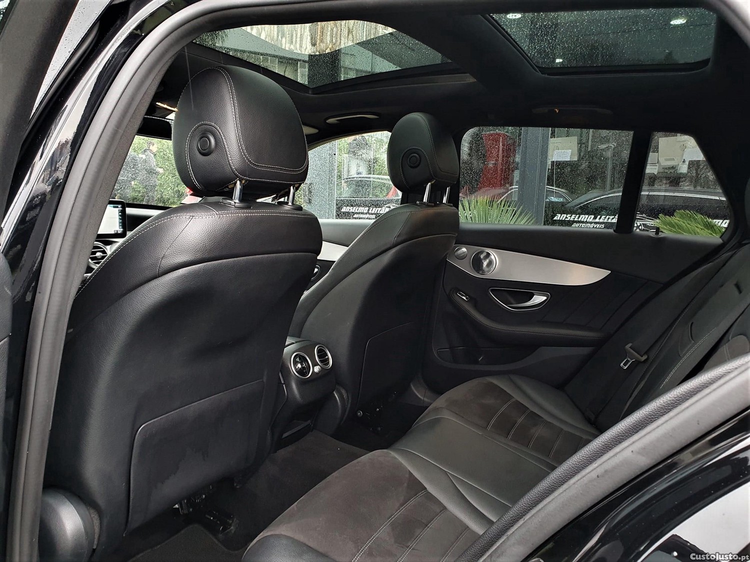 Mercedes-Benz C 300 d AMG Line — fotografia 13