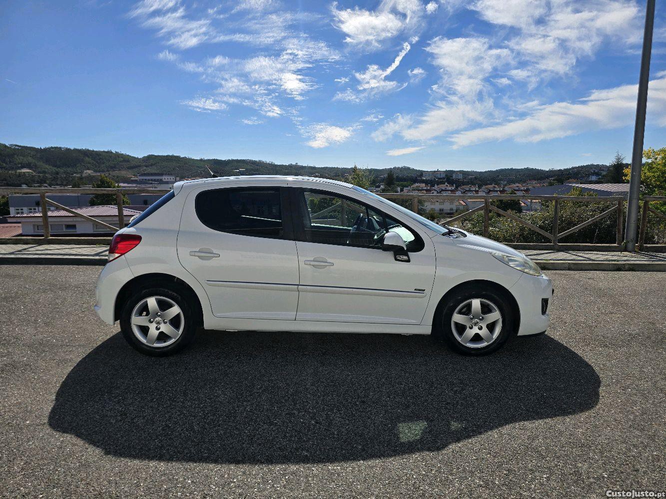 Peugeot 207 1.4 HDI Sportium Nacional 2012 - 12 — photo 5