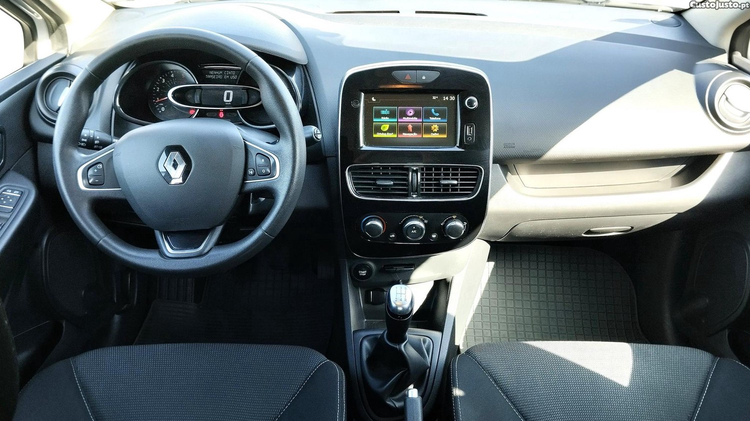 Renault Clio 1.5 dCi — fotografia 7