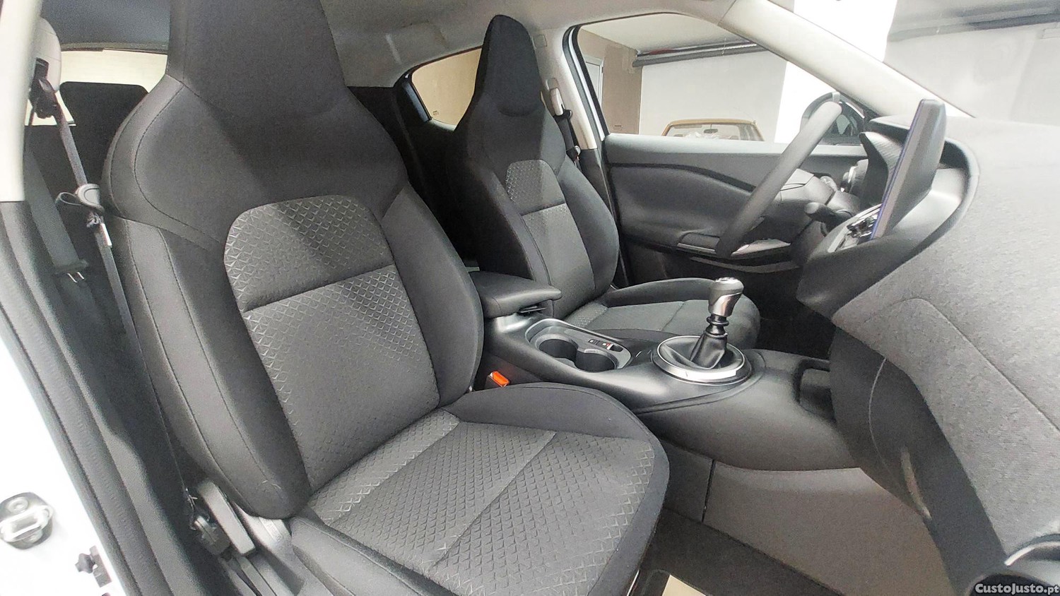 Nissan Juke 1.0 DIG-T N-CONNECTA — fotografia 3