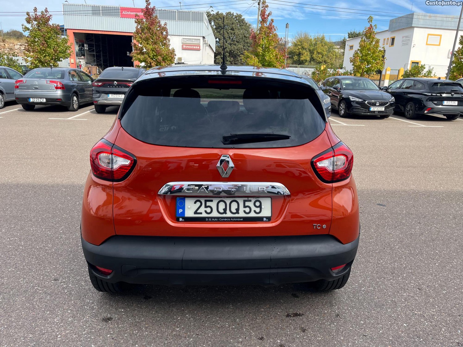 Renault Captur 0.9 Tce NACIONAL 188 000 kms - 15 — photo 4