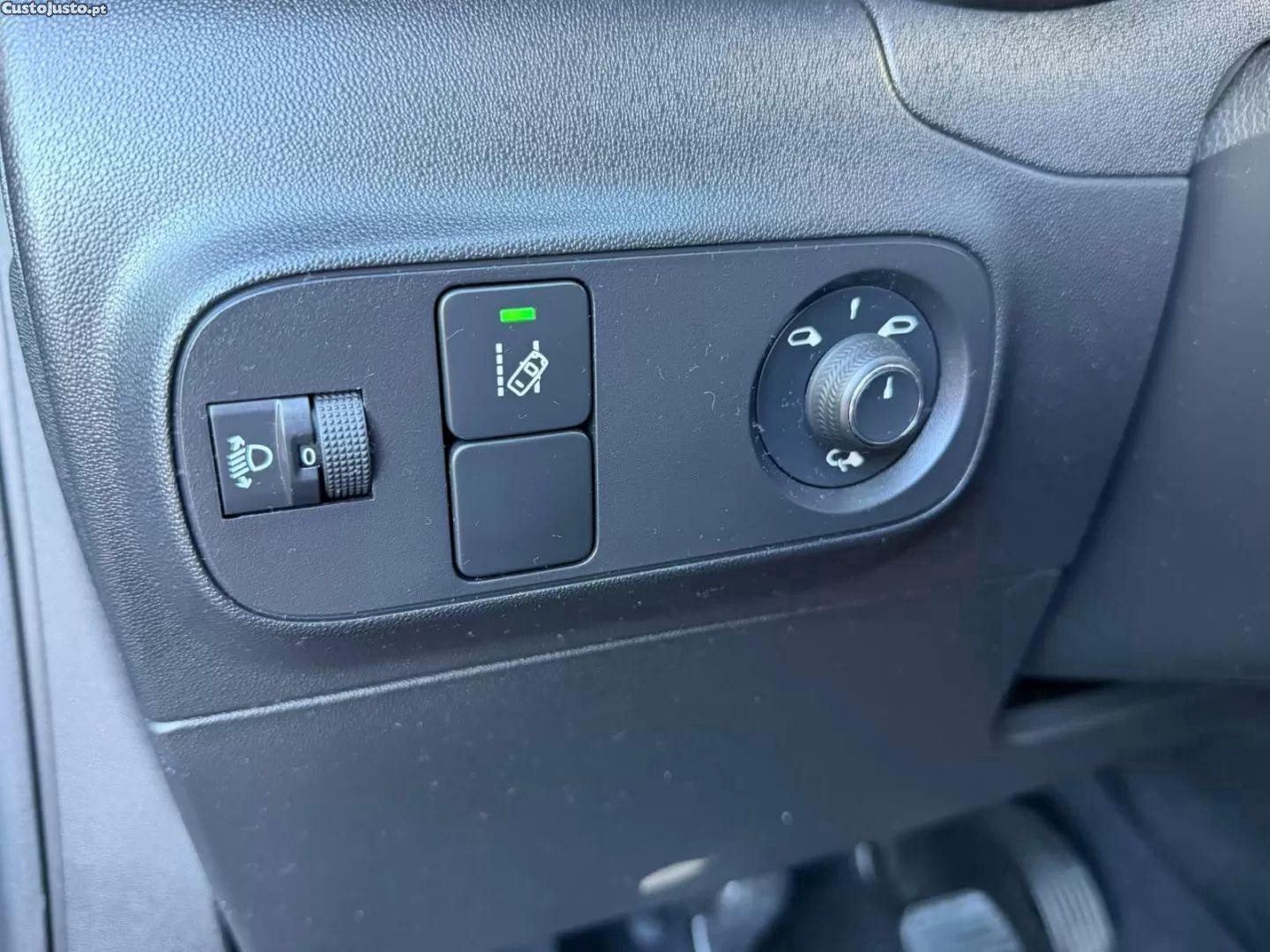 Citroën C3 1.2 puretech feel — photo 5