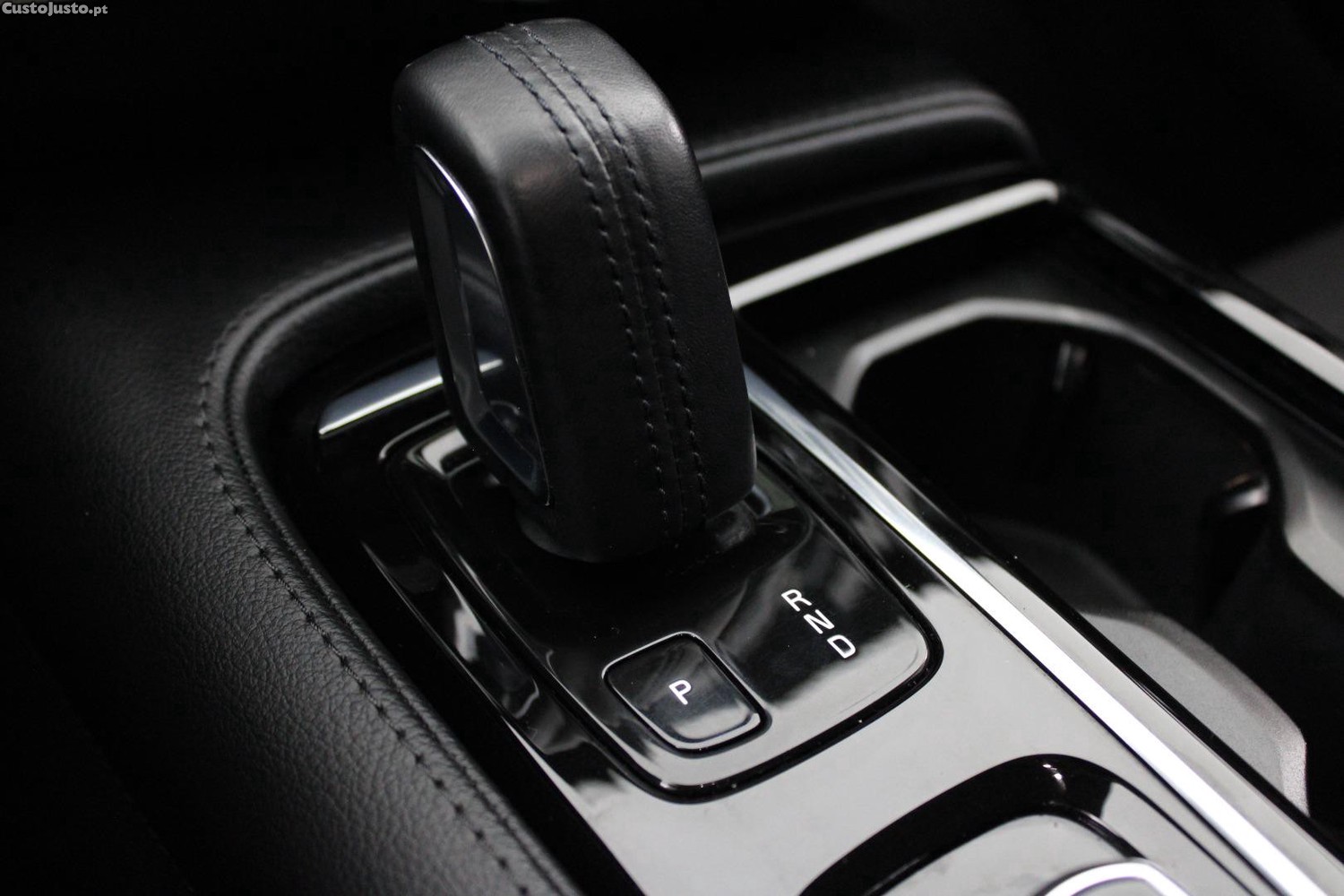 Volvo V60 2.0 T6 AWD INSCRIPTION — fotografia 18