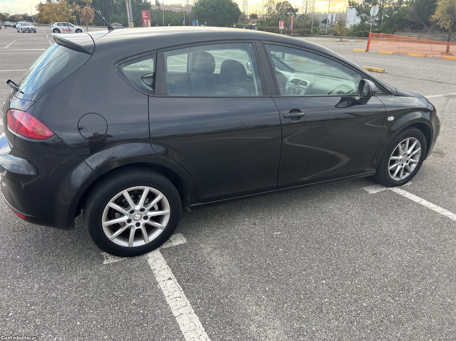 Seat Leon 1.9 TDI ECOMOTIVE  - 09 — photo 3