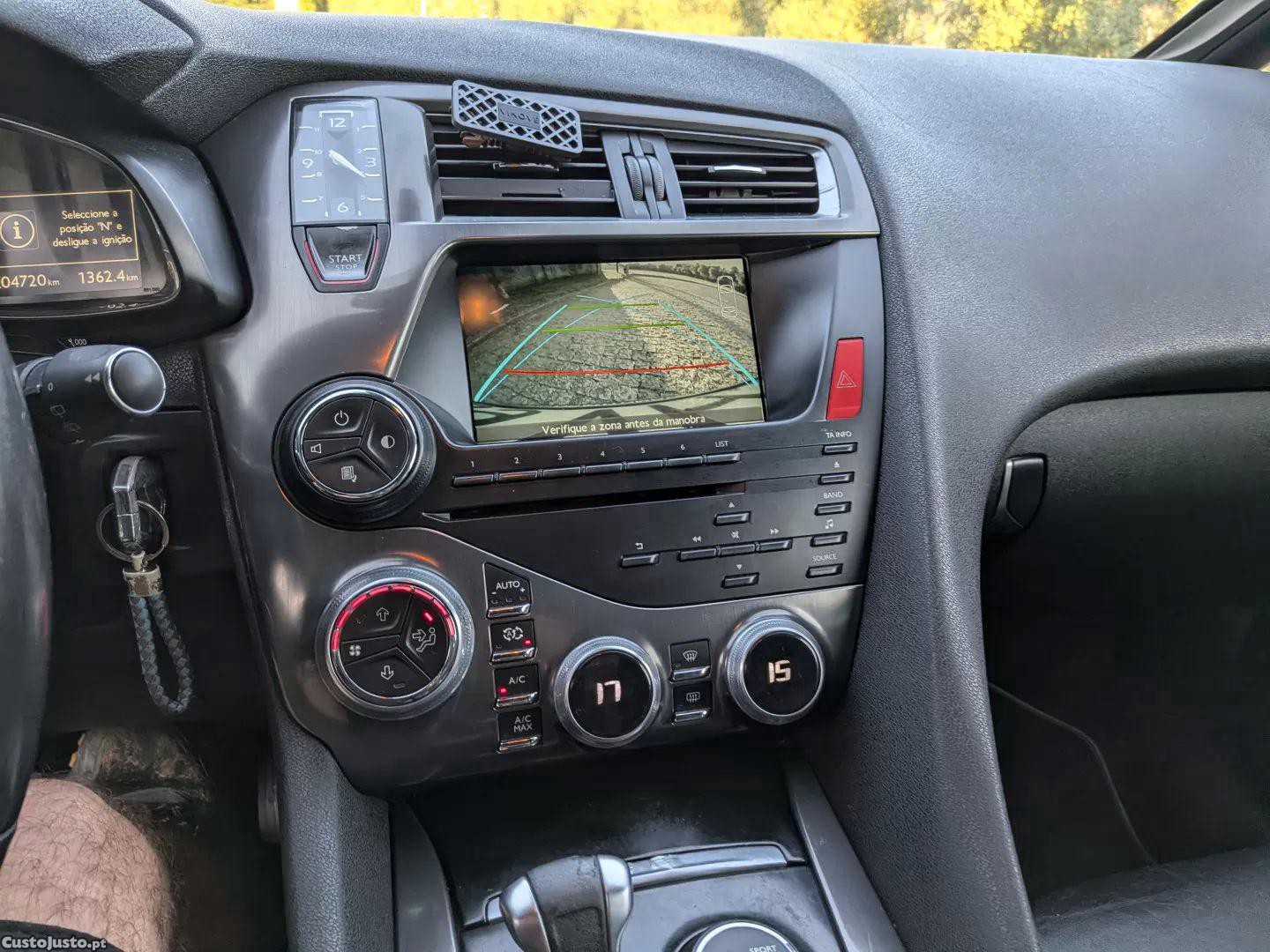 DS 5 5 2.0 hybrid4 sport chic — fotografia 4