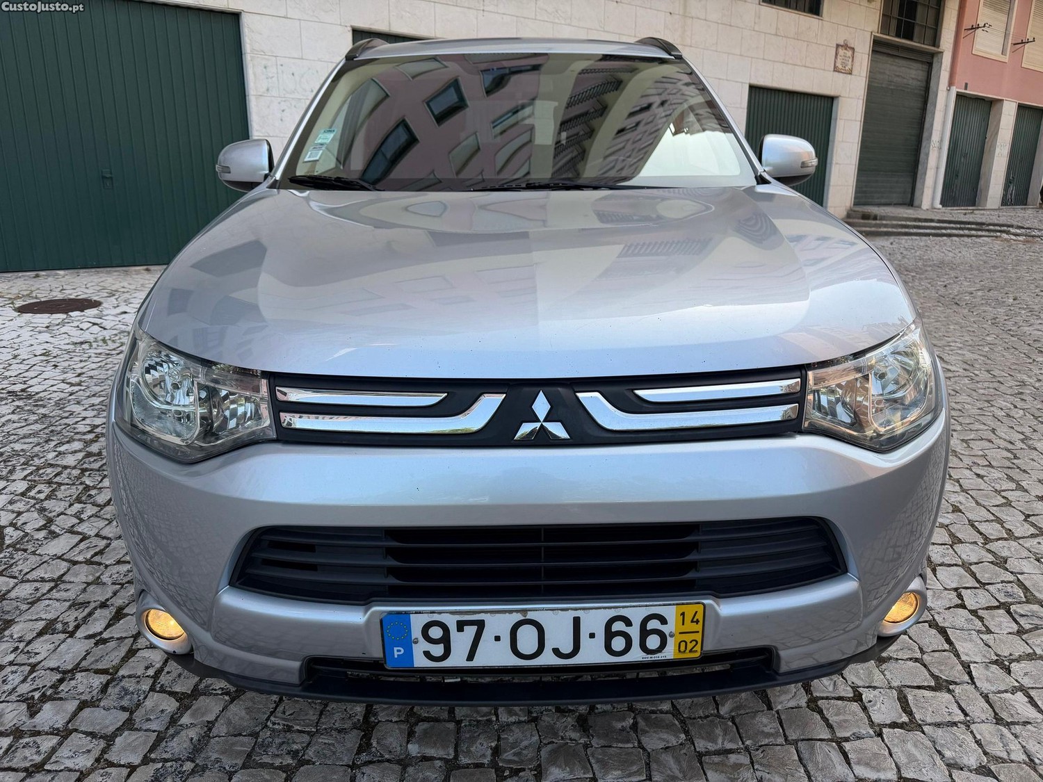 Mitsubishi Outlander 2.2 DI-D Intense — fotografia 24