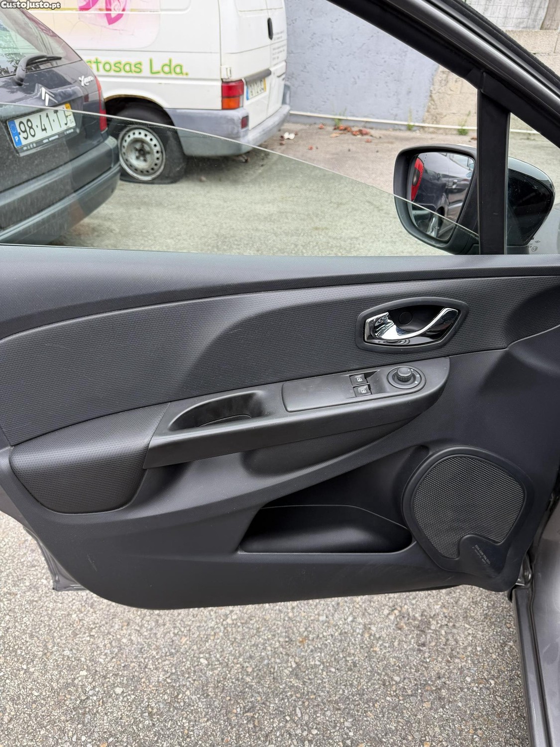 Renault Clio 1.5dCi Energy Dynamique — fotografia 8