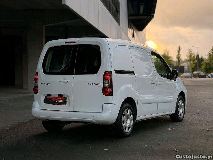 Peugeot Partner 1.6 e-HDI 90cv Topo de Gama - 14 — photo 4