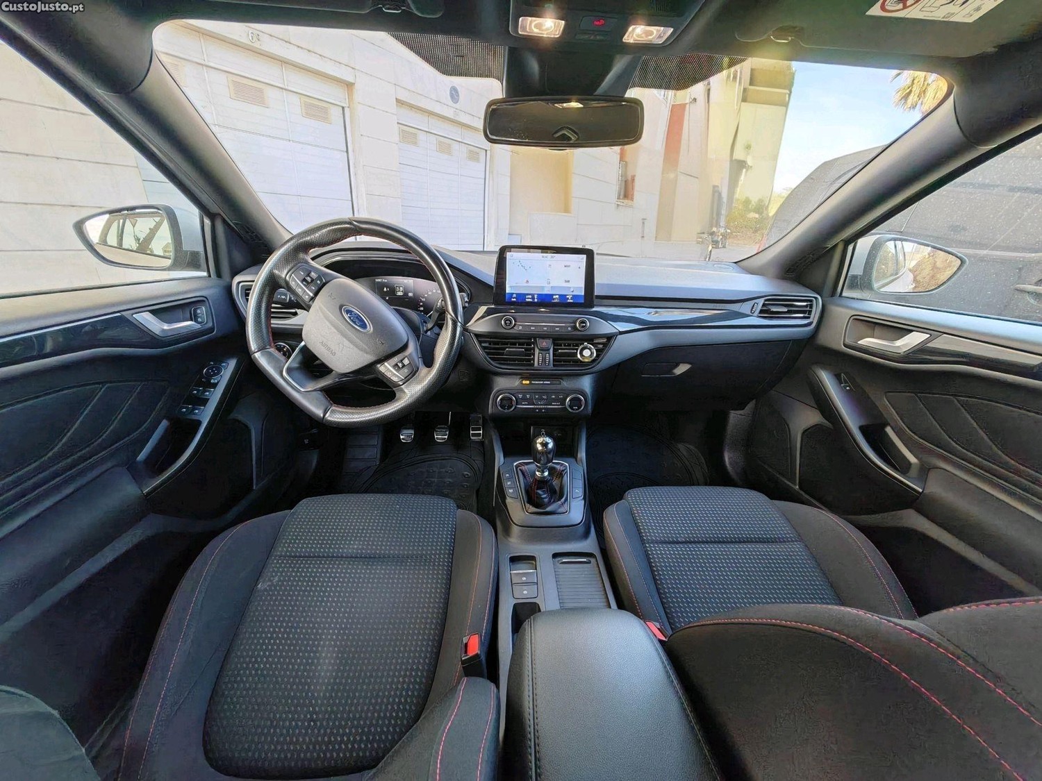 Ford Focus 1.0 125cv ST - 19 — photo 5