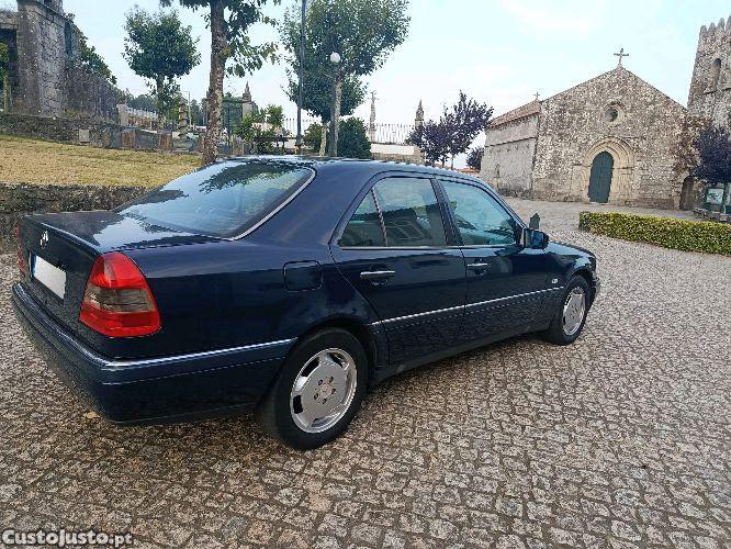Mercedes-Benz C 200 Elegance — fotografia 8