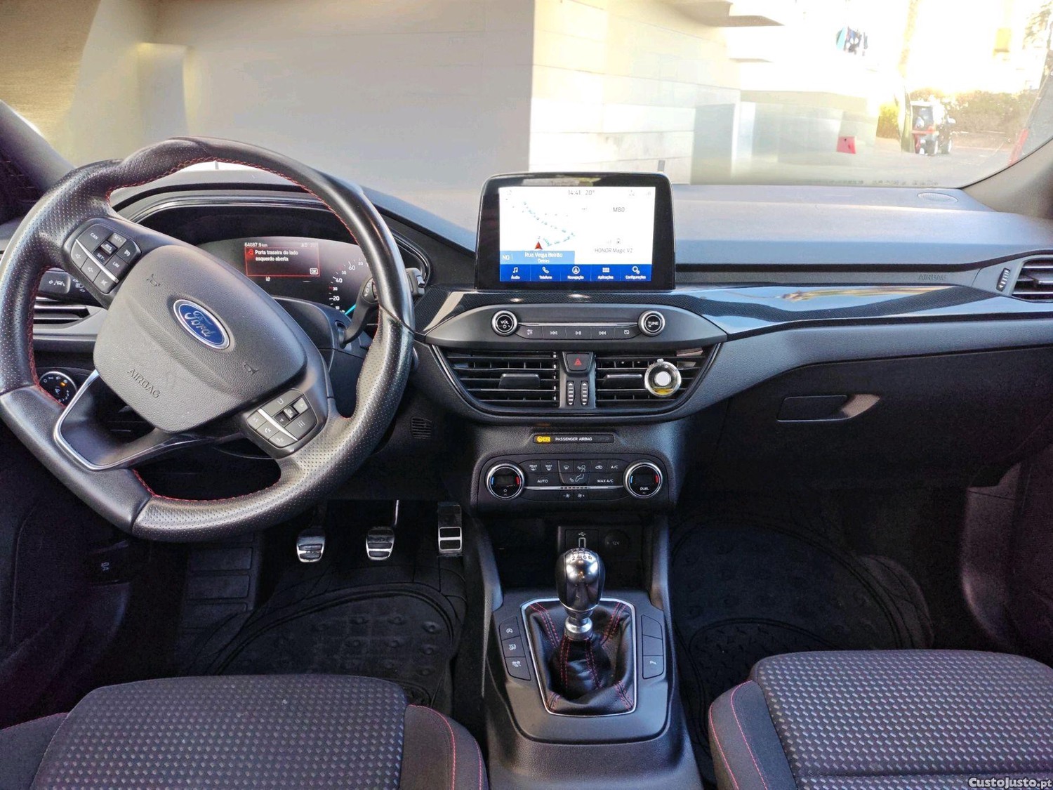 Ford Focus 1.0 125cv ST - 19 — photo 4