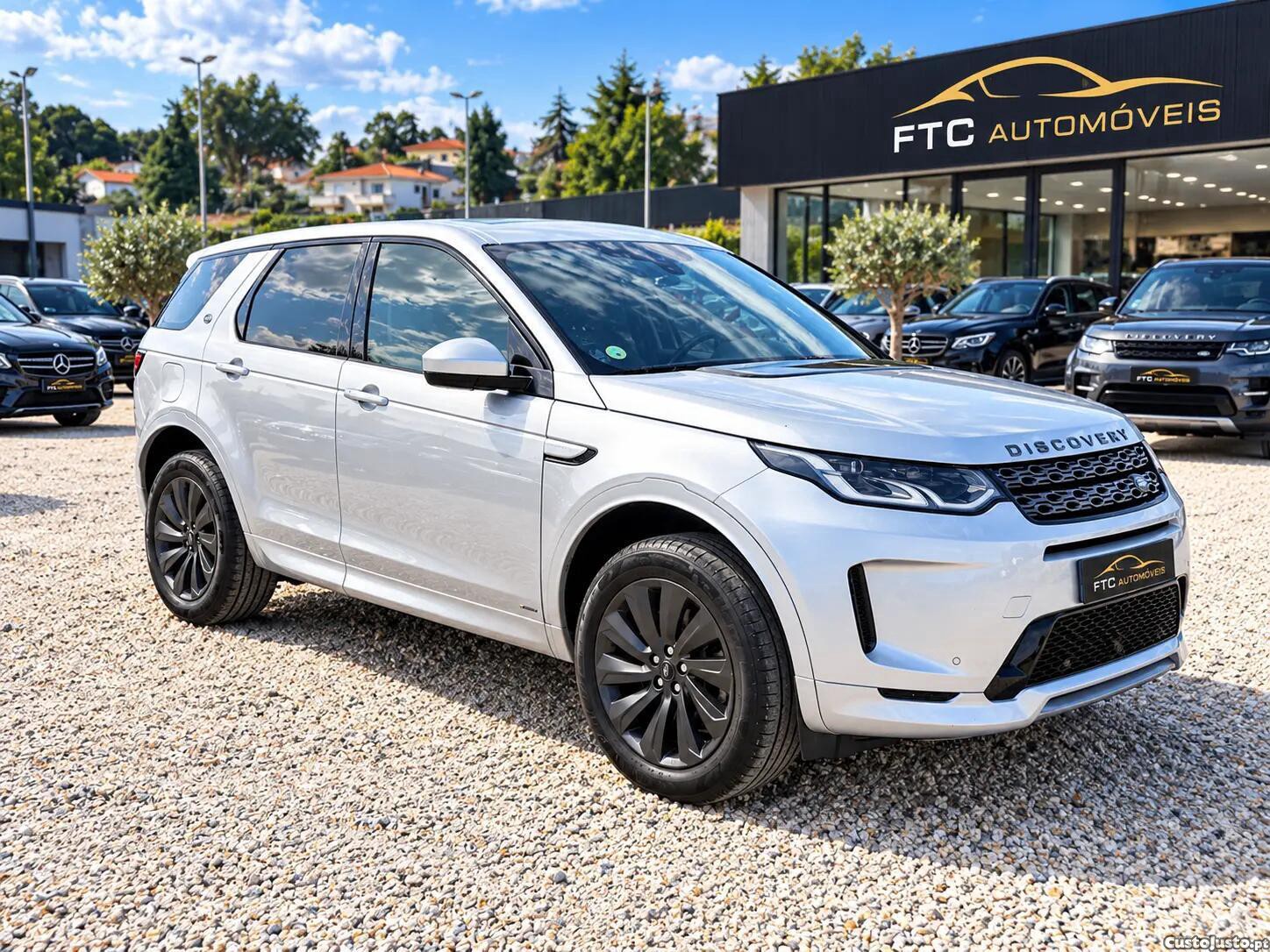 Land Rover Discovery 2.0 D AWD R-Dynamic SE — photo 3