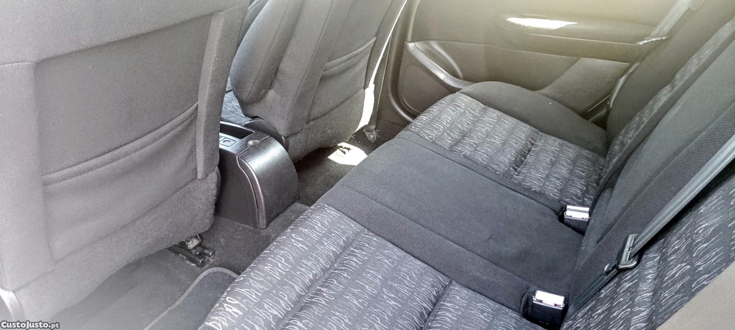 Peugeot 307 Break HDI — fotografia 8