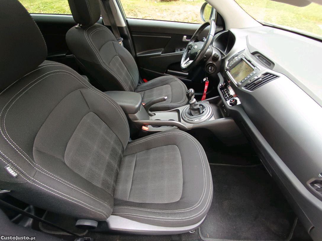 Kia Sportage 1.7 CRDi 131Milkms Nac — fotografia 7
