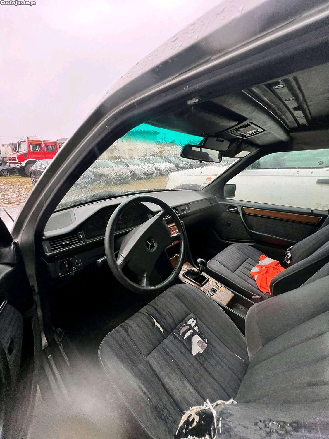Mercedes-Benz E 250 D - 92 — photo 4