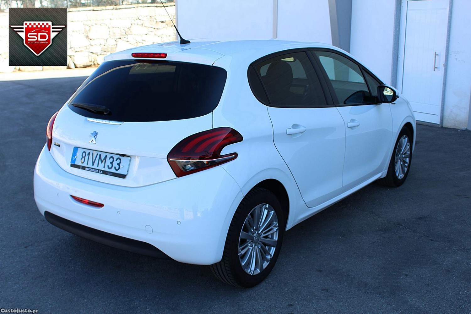 Peugeot 208 1.6 HDI Signature — fotografia 14