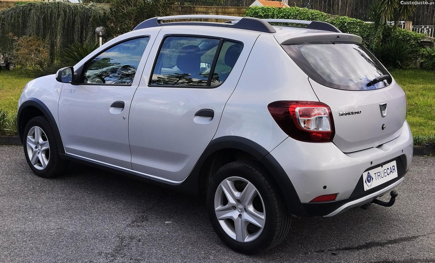 Dacia Sandero 1.0 SCe Pack - 14 — photo 2