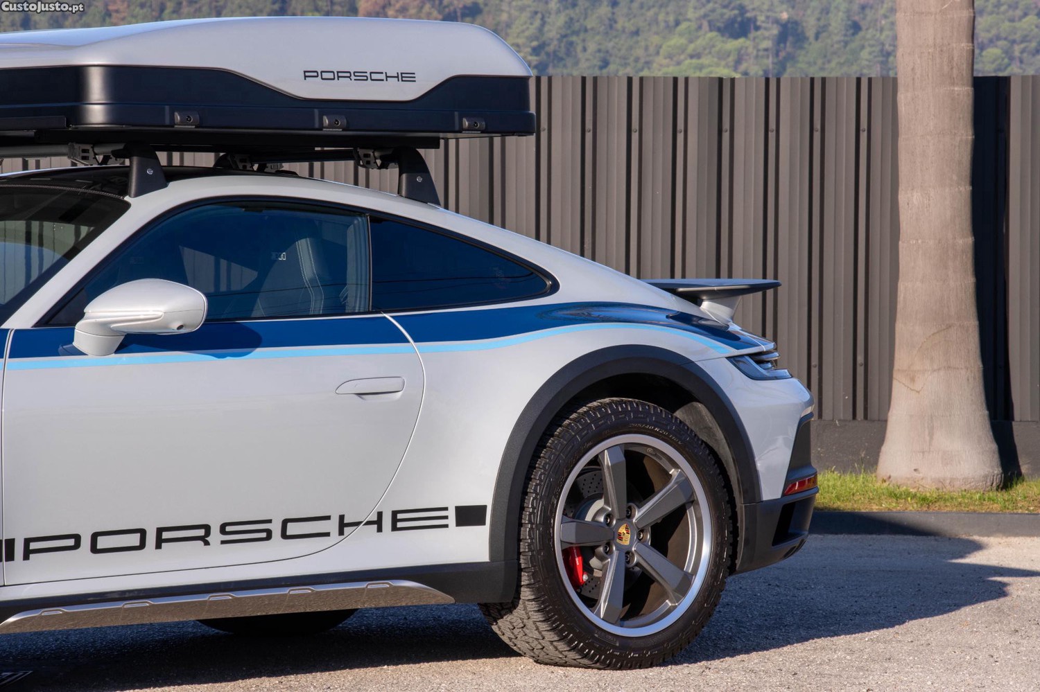 Porsche 911 992 Dakar — photo 4