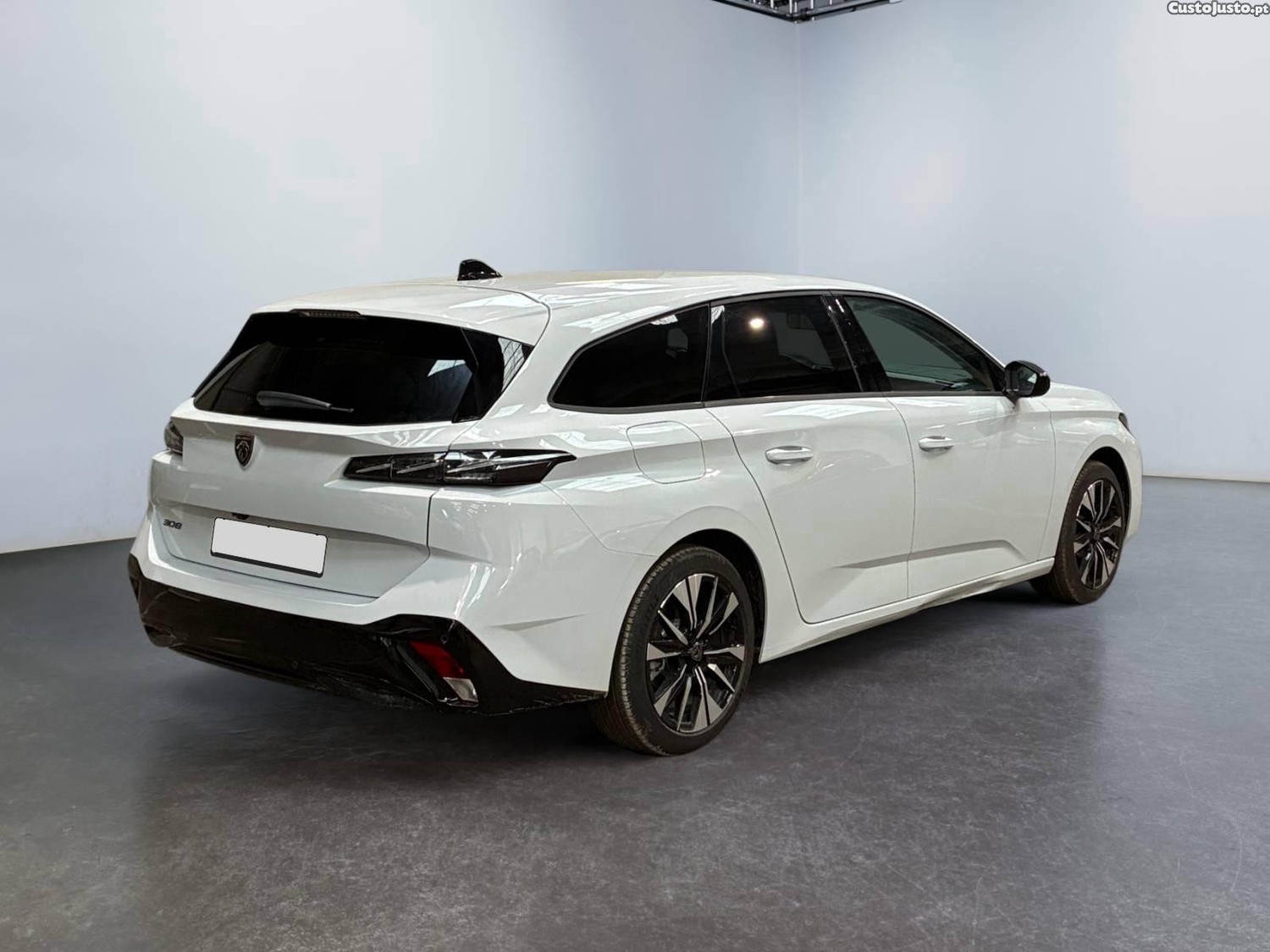 Peugeot 308 SW 1.5 BlueHDi Allure EAT8 - 26 — photo 3
