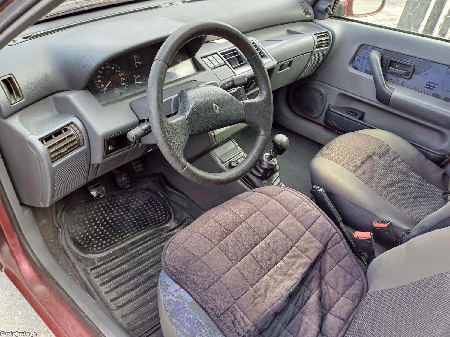 Renault Clio 1.2i - 96 — photo 5
