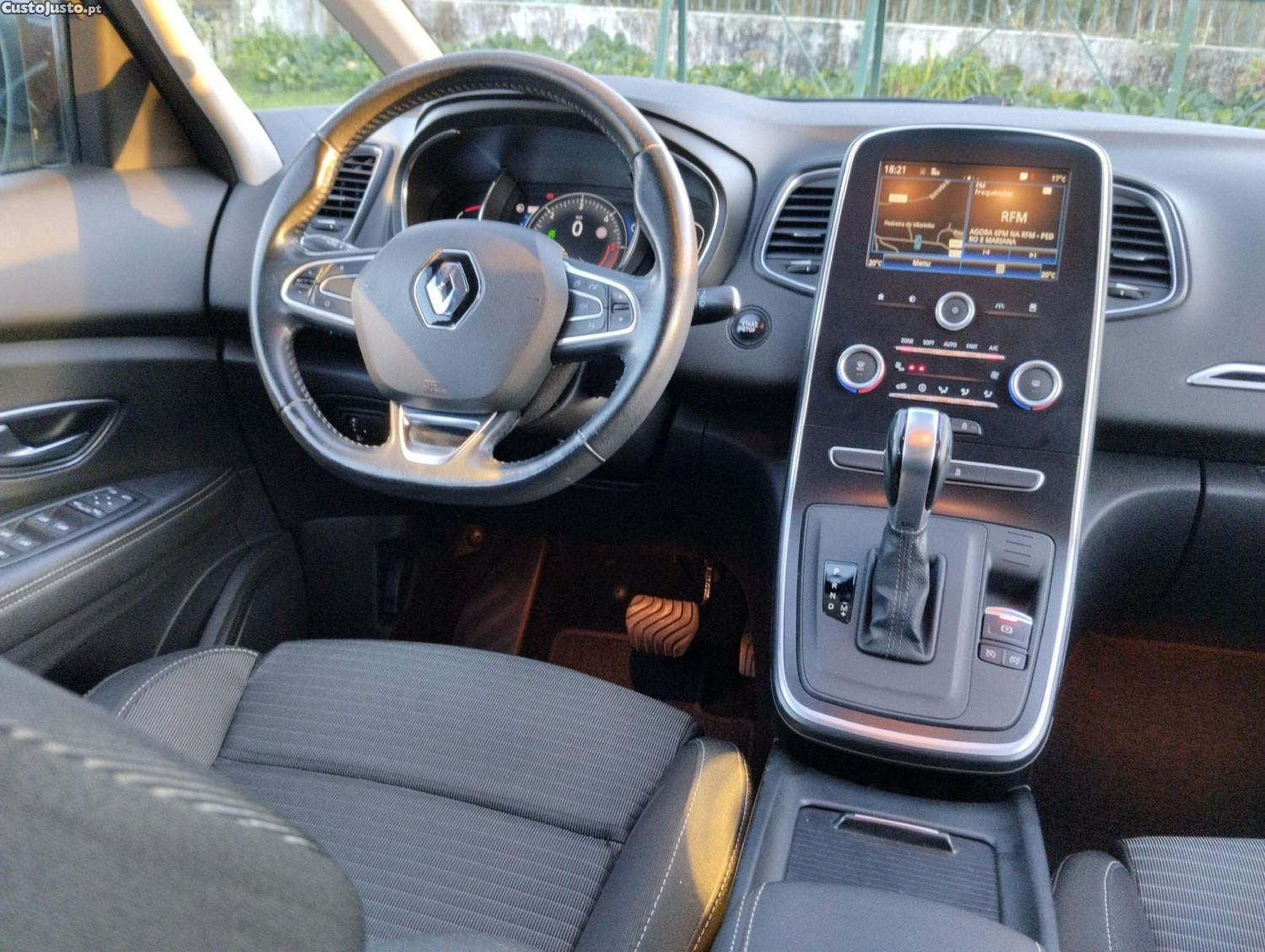 Renault Scénic 1.5 Dci Automática - 17 foto 4