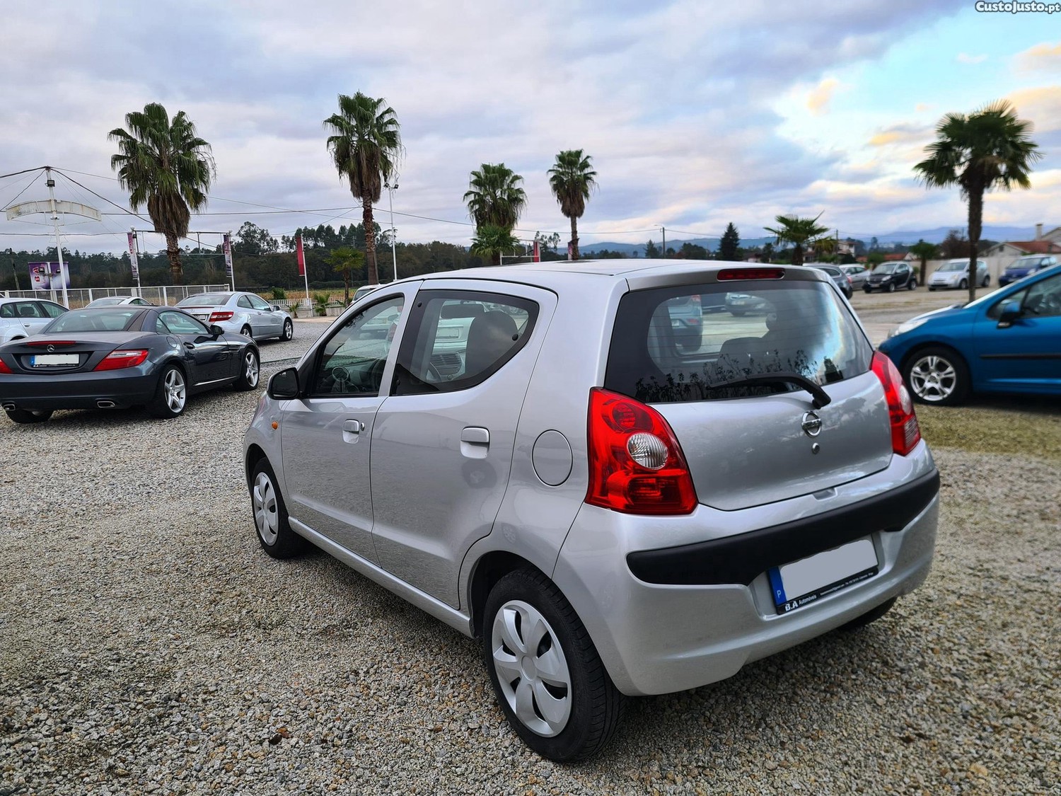 Nissan Pixo 1.0 68cv — fotografia 11