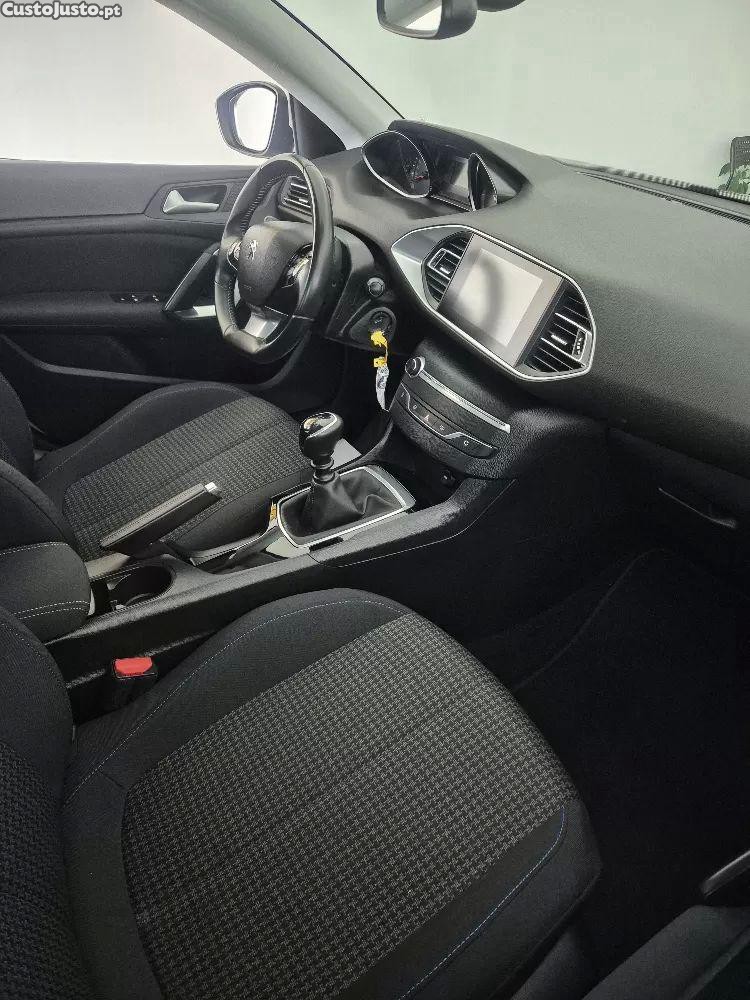 Peugeot 308 1.5 bluehdi style — photo 5