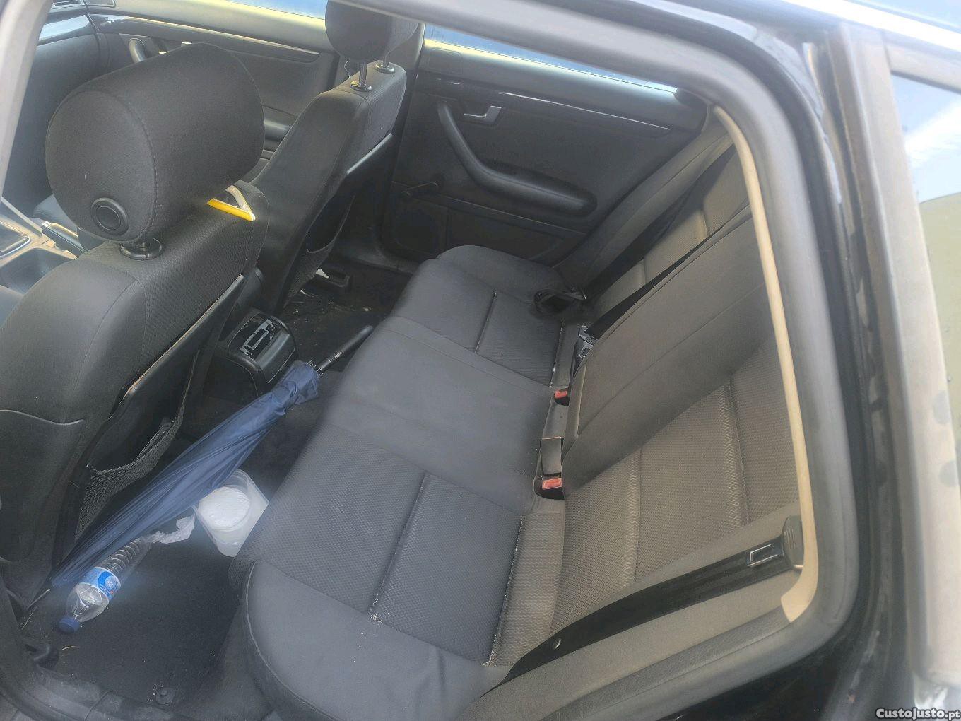 Audi A4 b6 130 CV avant — fotografia 6