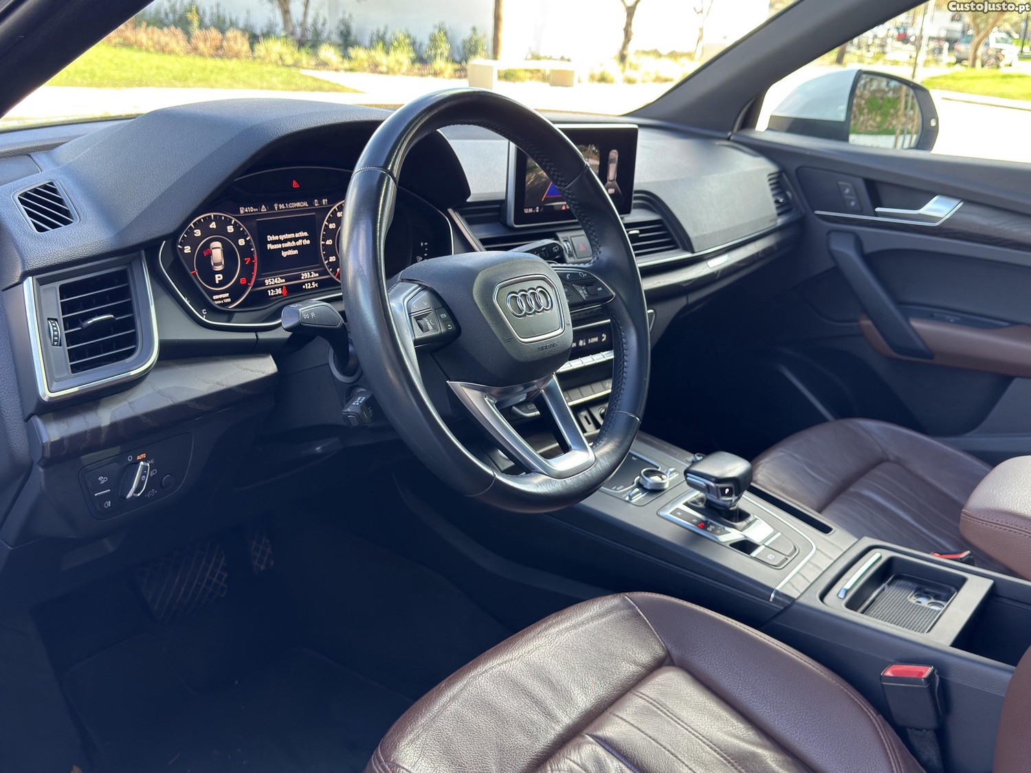 Audi Q5 2.0 TFSI QUATTROS-TRONIC — fotografia 10