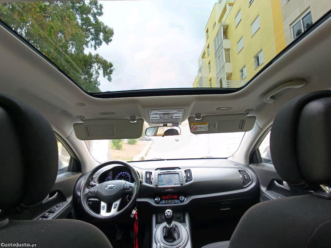 Kia Sportage 1.7 CRDi 131Milkms Nac — fotografia 6