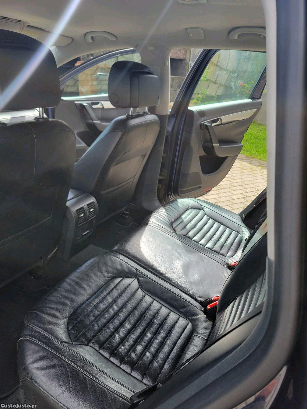Volkswagen Passat 2.0 TDI Highline — fotografia 2