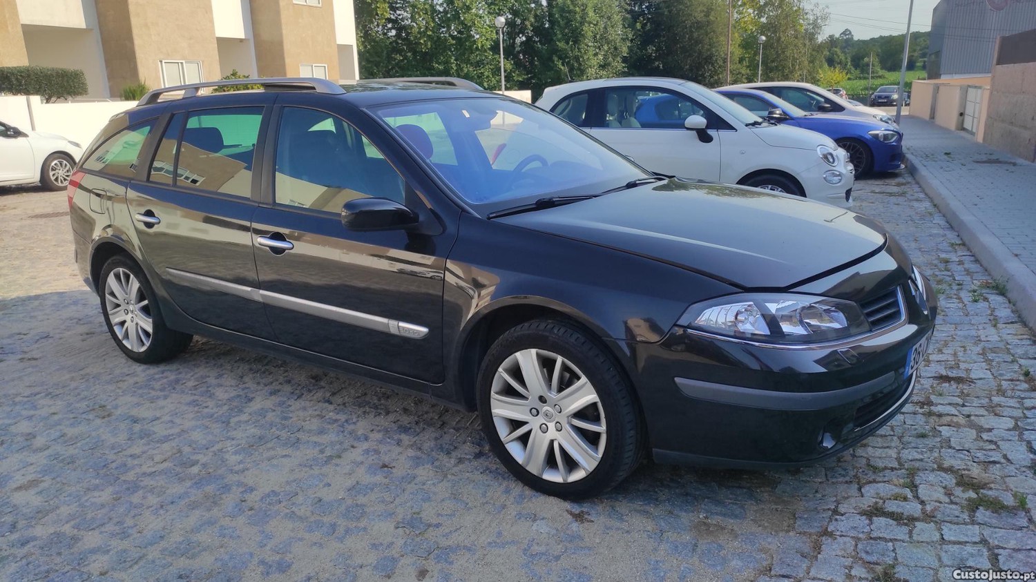 Renault Laguna 2.0 DCI — fotografia 3