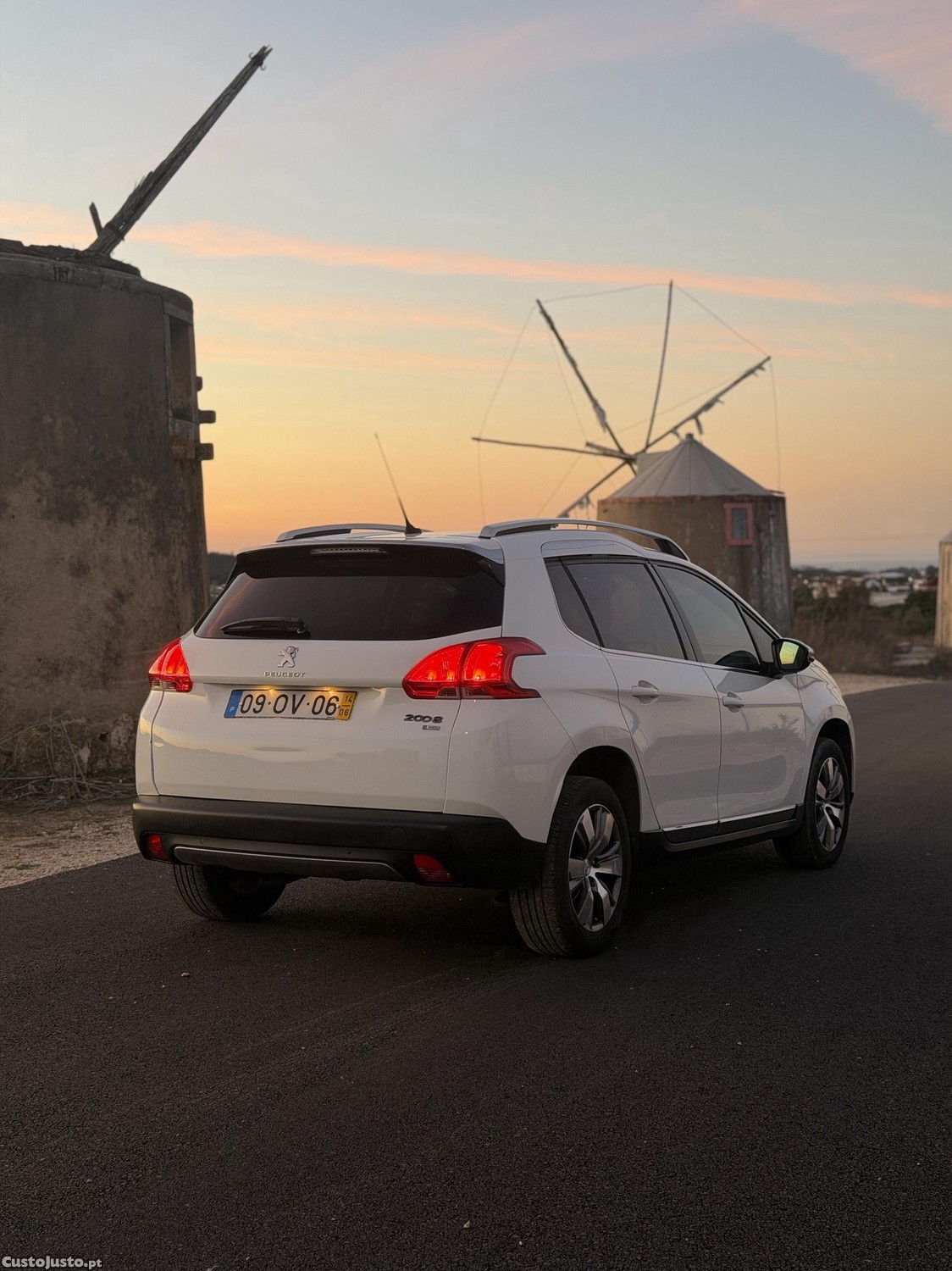 Peugeot 2008 1.6 e-hdi - 14 — photo 2