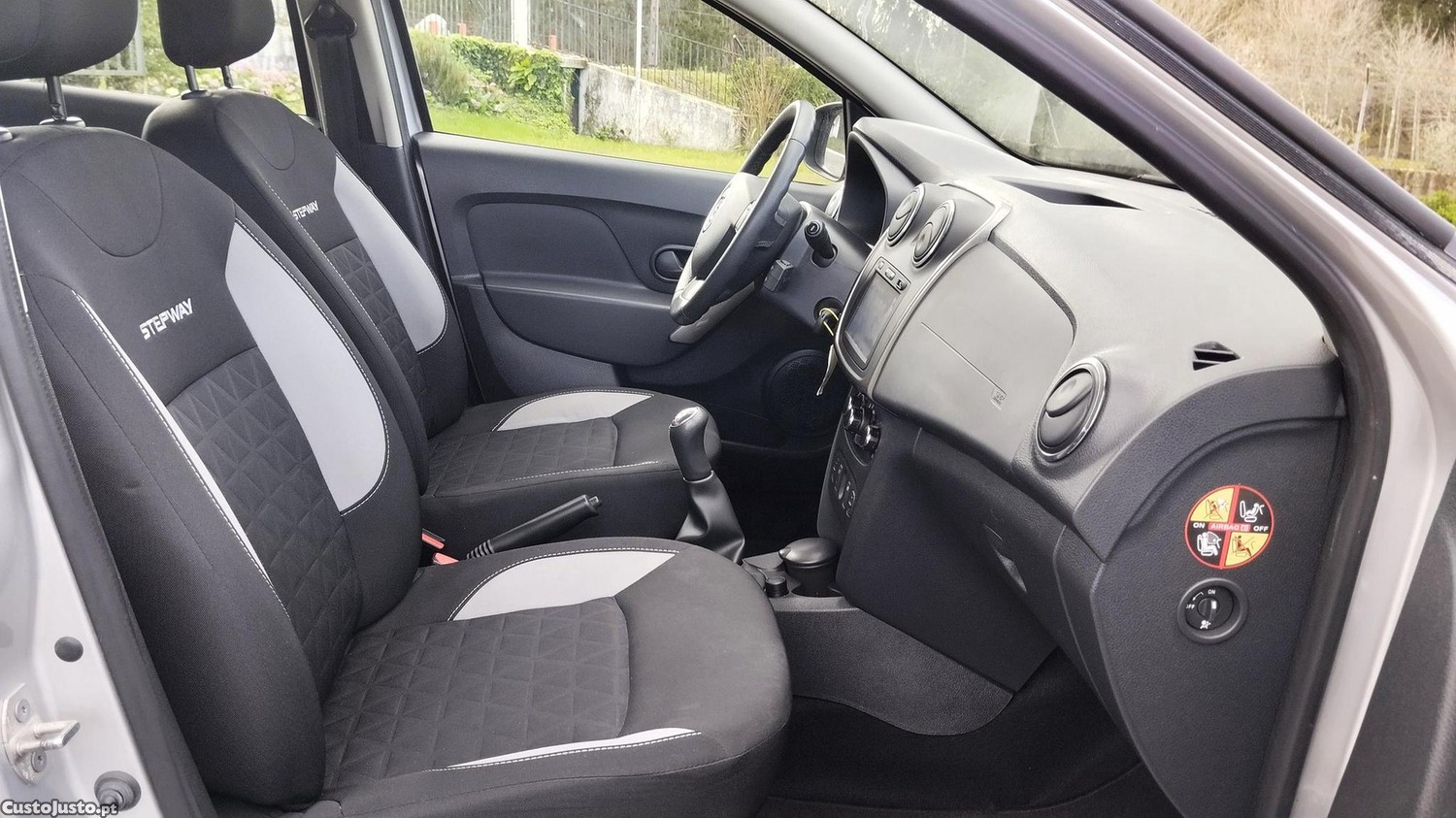 Dacia Sandero 1.0 SCe Pack - 14 — photo 4