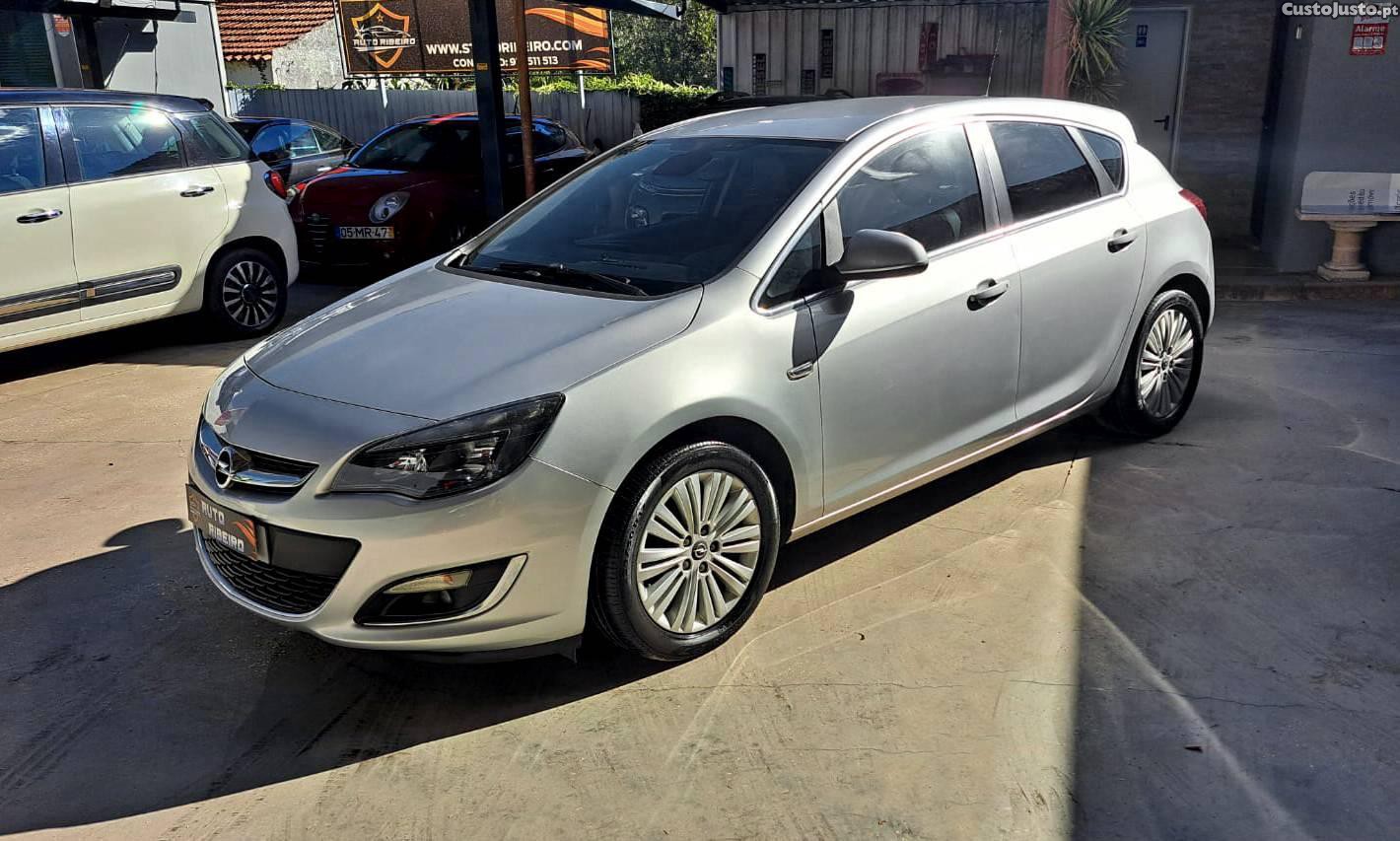 Opel Astra 1.6 CDTi Cosmo S/S J18 - 14 — photo 5