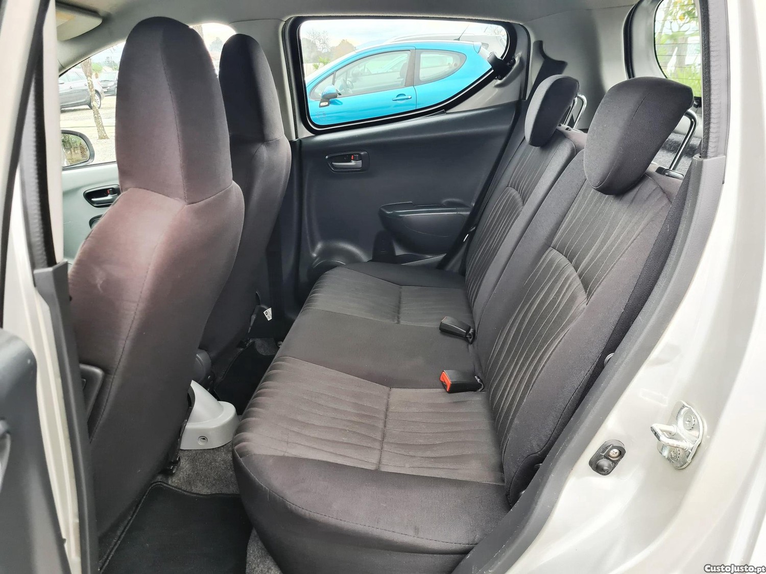 Nissan Pixo 1.0 68cv — fotografia 6