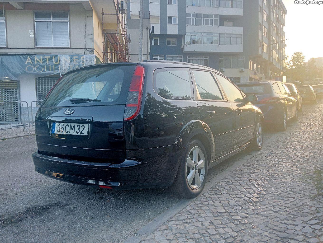 Ford Focus 1.6 Tdci 110cv — fotografia 7