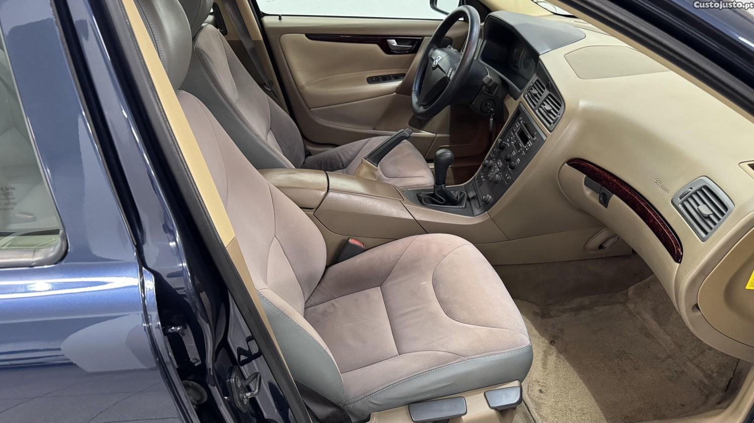 Volvo S60 2.4D5163 CV — fotografia 3