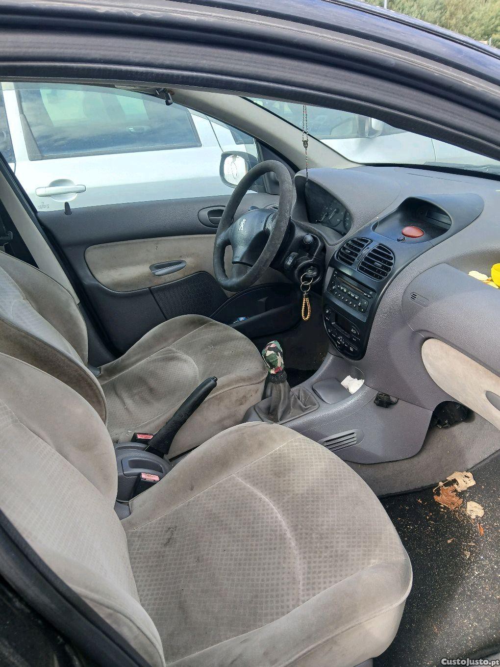 Peugeot 206 1.4 hdi — photo 3