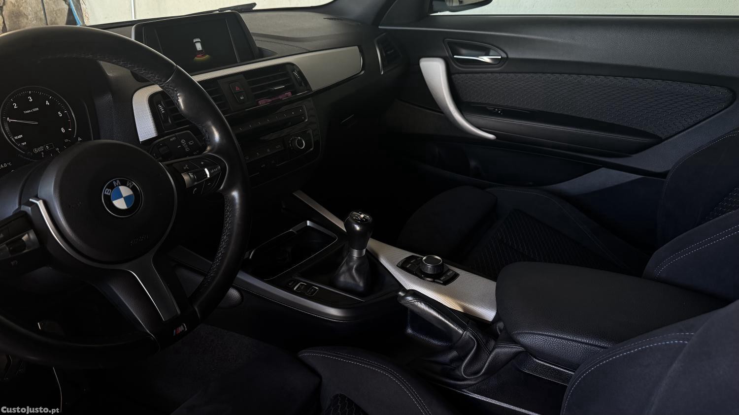 BMW 116 d Pack Desportivo M — fotografia 19